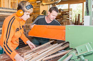 Dienstleistung Holz & Handwerk