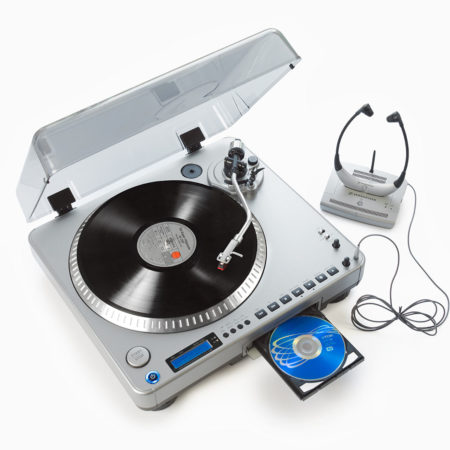 AuftragArbeit wir können Schallplatten oder Audiokassetten digitalisieren und daraus MP3 Dateien oder CDs erstellen.